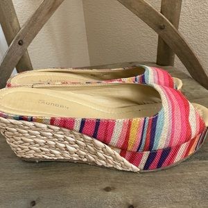 Chinese Laundry Date Night espadrille fabric platform slides.
